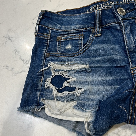 American Eagle Shortie Size 2 Denim Distressed Jean Shorts - Picture 6 of 10